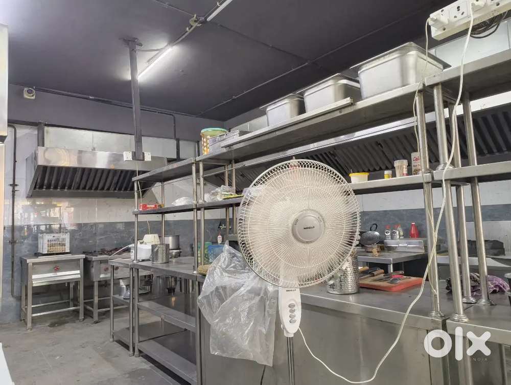 Fully functional kitchen for immd rent