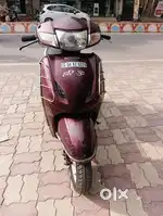 Activa HET 2014KA MODEL HAI H best condition single hand chali hai