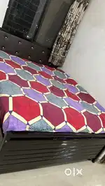 Hyadraulic storage king size bed with metress