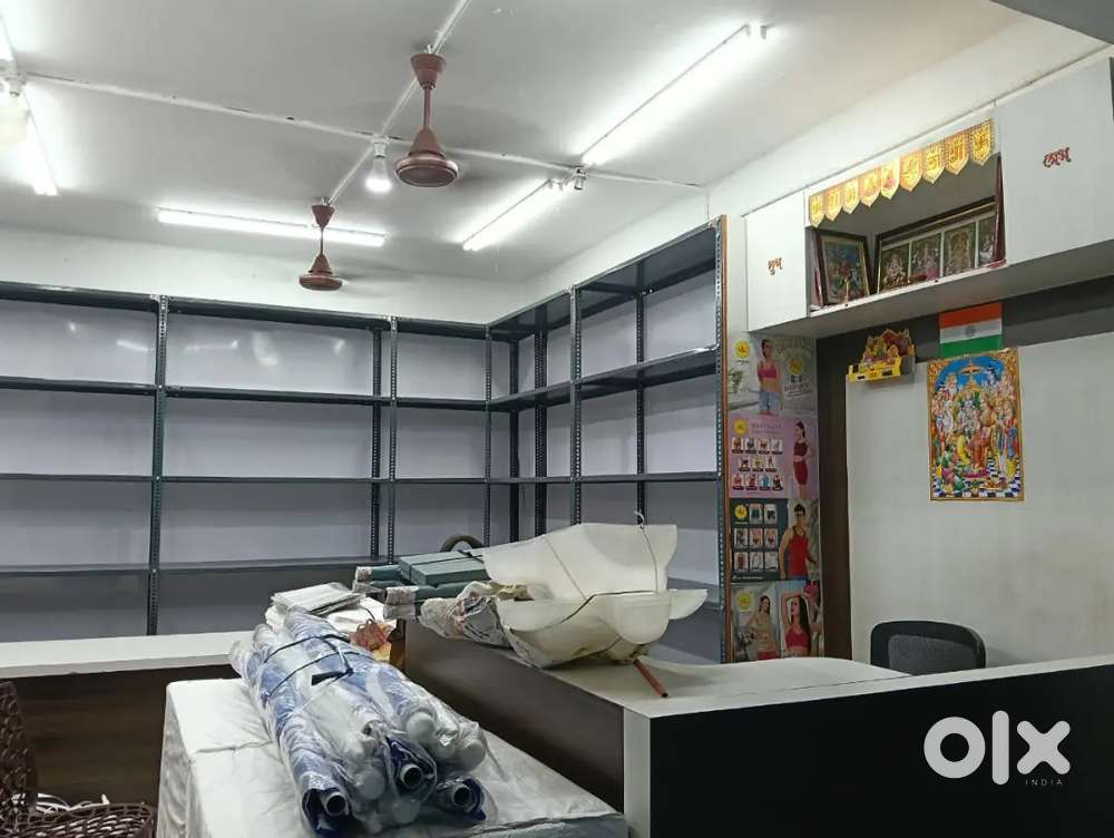 300 sqft shop for rent