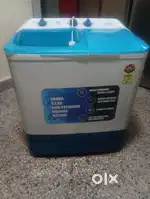 Croma washing machine (semi)