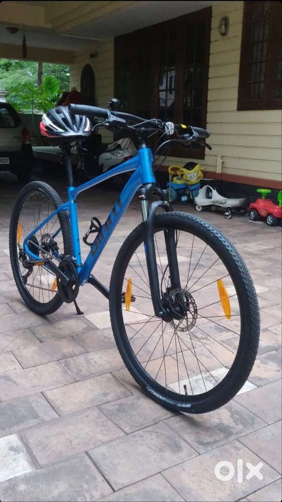 Giant Roam 2 Bicycle - 2022 purchased