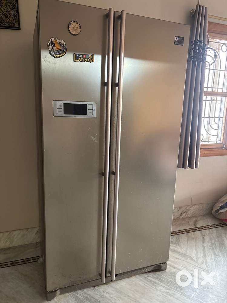 Samsung SIDE BY SIDE DOOR FRIDGE
