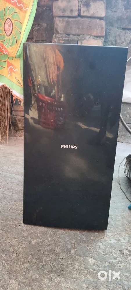 Philips hts5520 5.1 home theatre all good DVD cb all okay