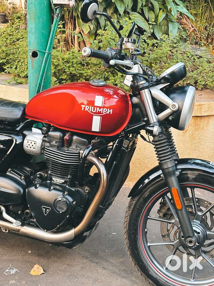 TRIUMPH STREET TWIN 2017