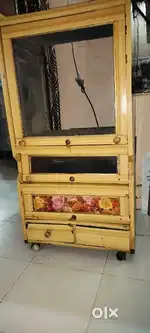 1300 TV Trolley