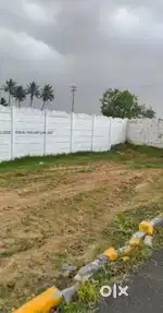 चाणक्यपुरी में 40*70 प्लॉट 60ft रोड पर