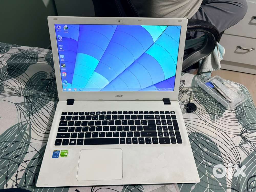 Acer i5 5th gen 8gb ram 1tb hard disk