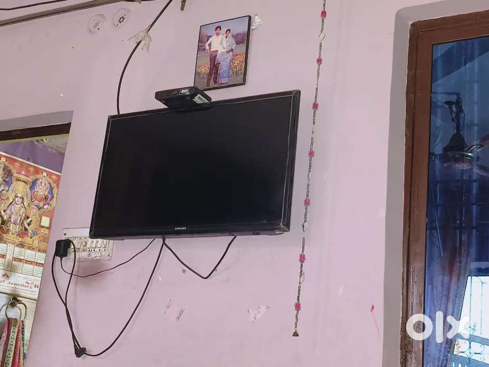 Samsung 32 led tv non smart gud condition