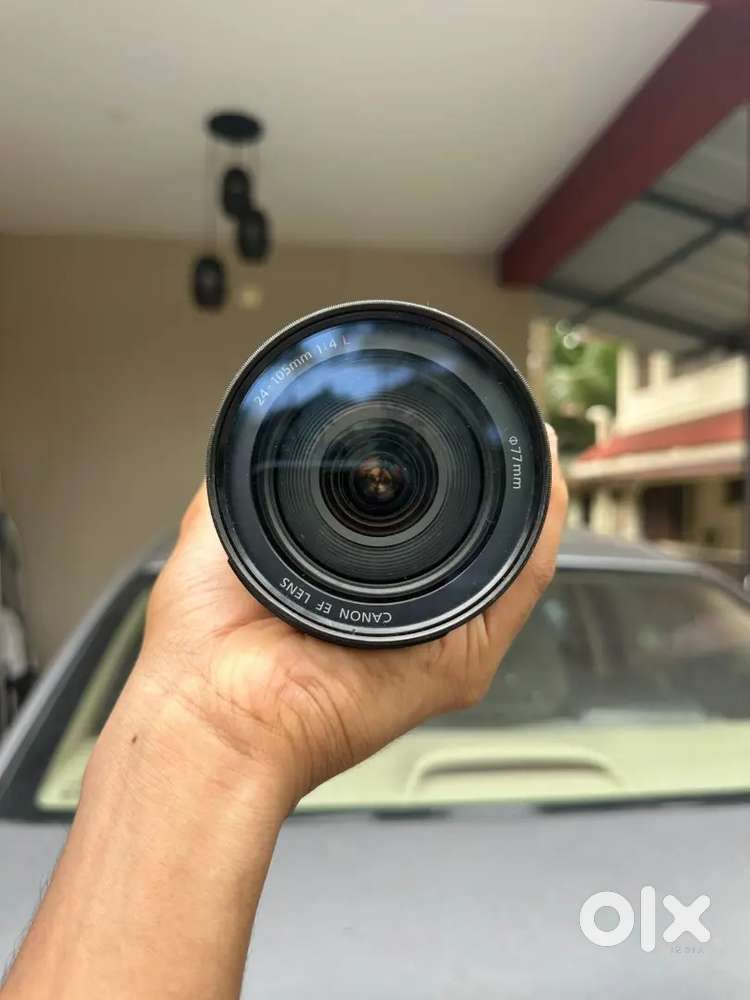 Canon EF 24-105mm f/4L IS USM Zoom Lens