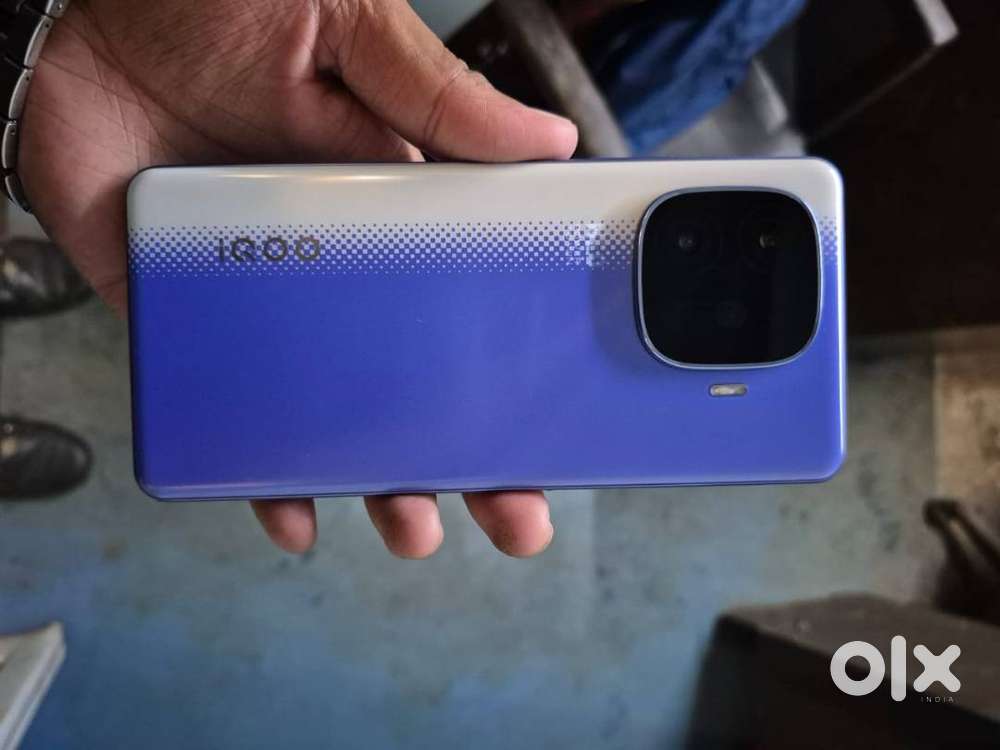 IQOO NEO 10R(04MONTHS OLD)