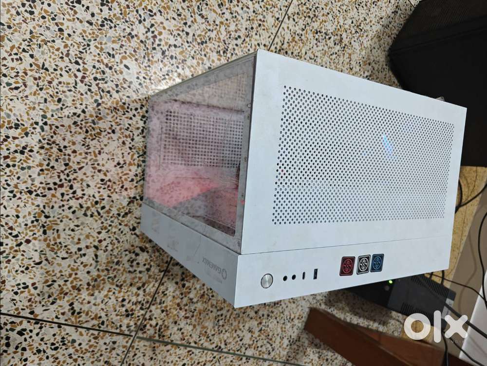 AMD Ryzen 7 3700X,24 GB DDR4, 1 GB GPU,500 watt PSU