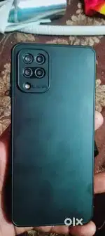 Samsung M 12