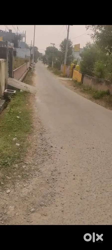 Registered Plot for sale (upper thathar in main road)