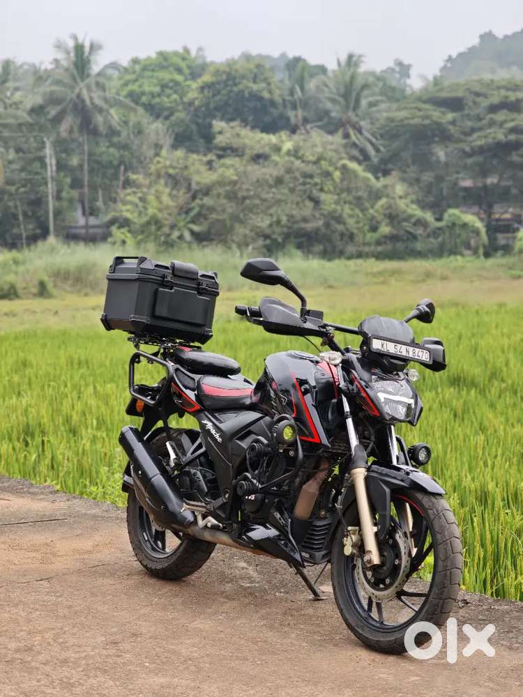 TVS APACHE RTR 200 4V bs6