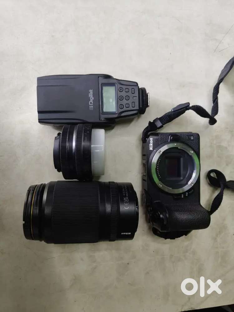 Nikon z30, 16-50 lens, 128 GB  card,cleaner kit 1 wildcraft bag combo