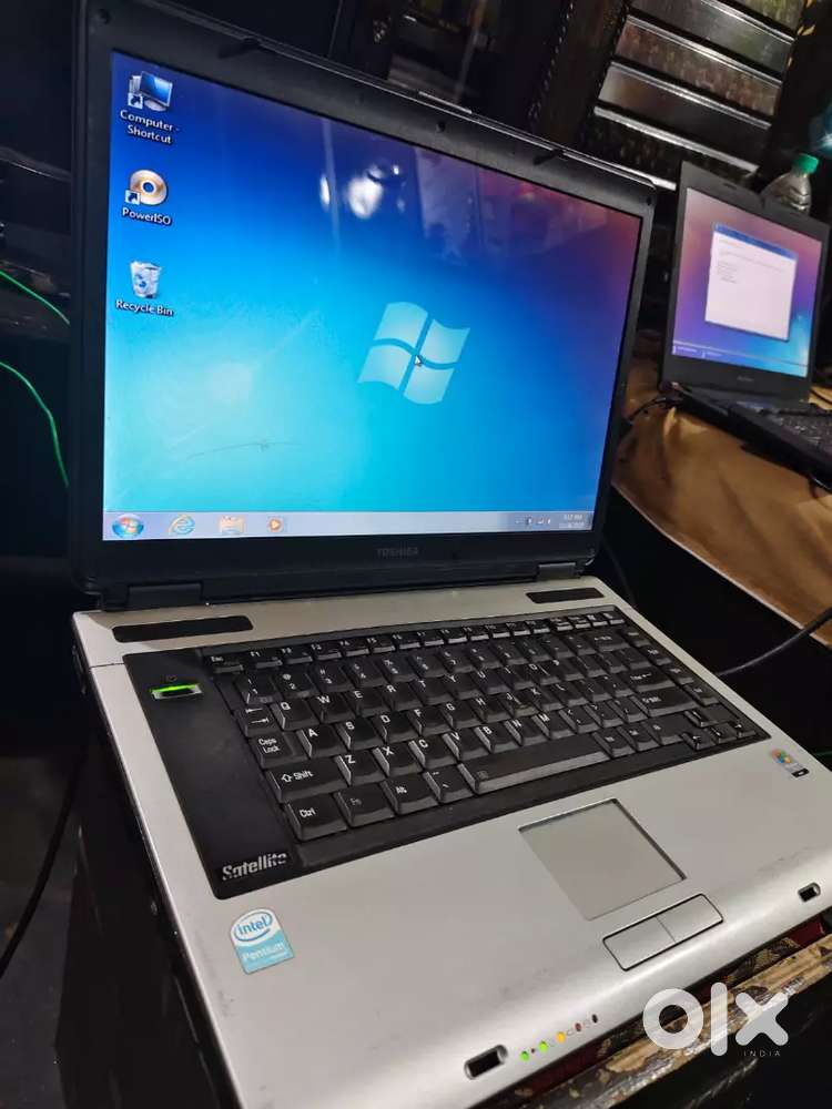 Toshiba laptop 2GB RAM 120 hard disc