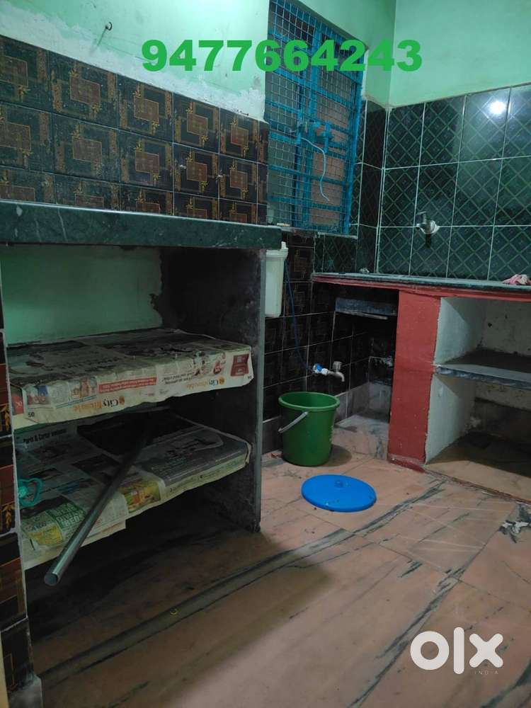 flat rent @chinsurah bus stand rs.6500