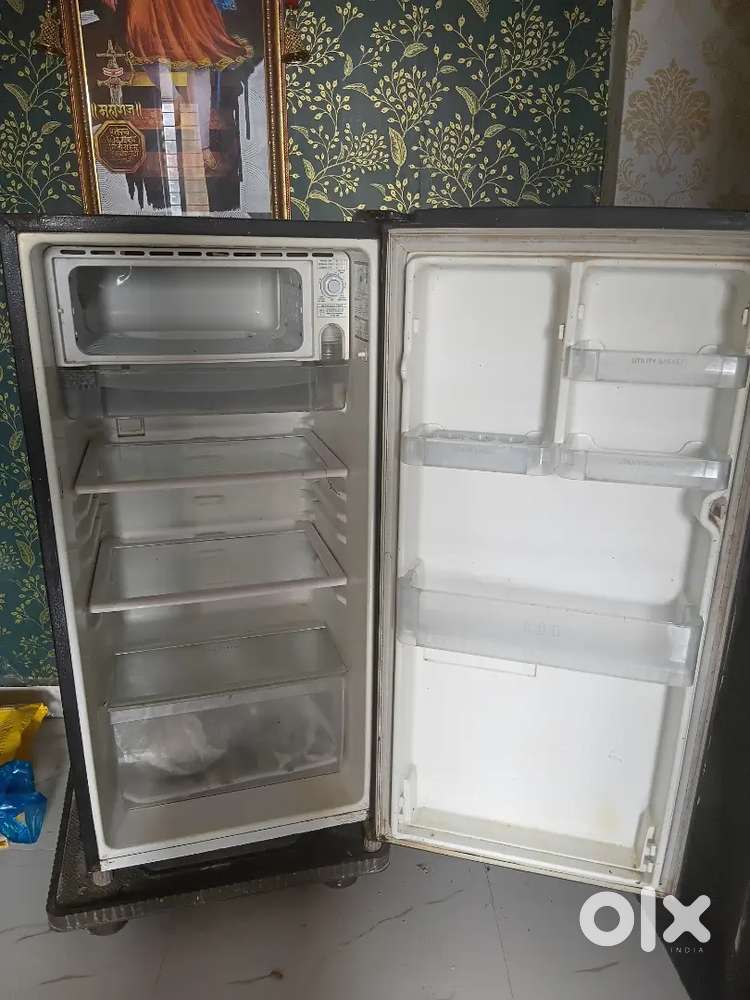 LG five star fridge it's working all part good condition