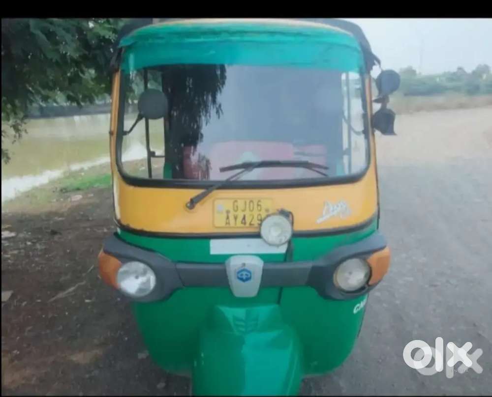 Urgent sale GJ06.. AY 4291 Piaggio CNG and petrol