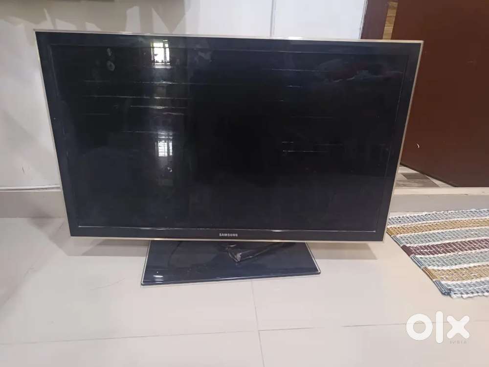 Samsung 37 Inch LED TV