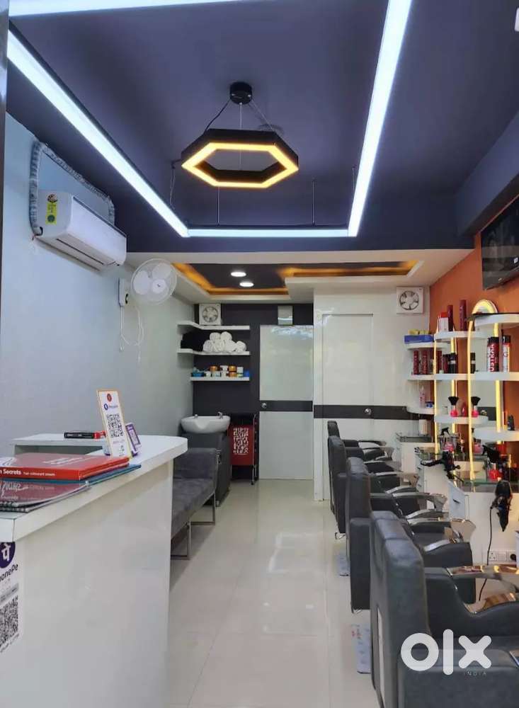 Running saloon on road