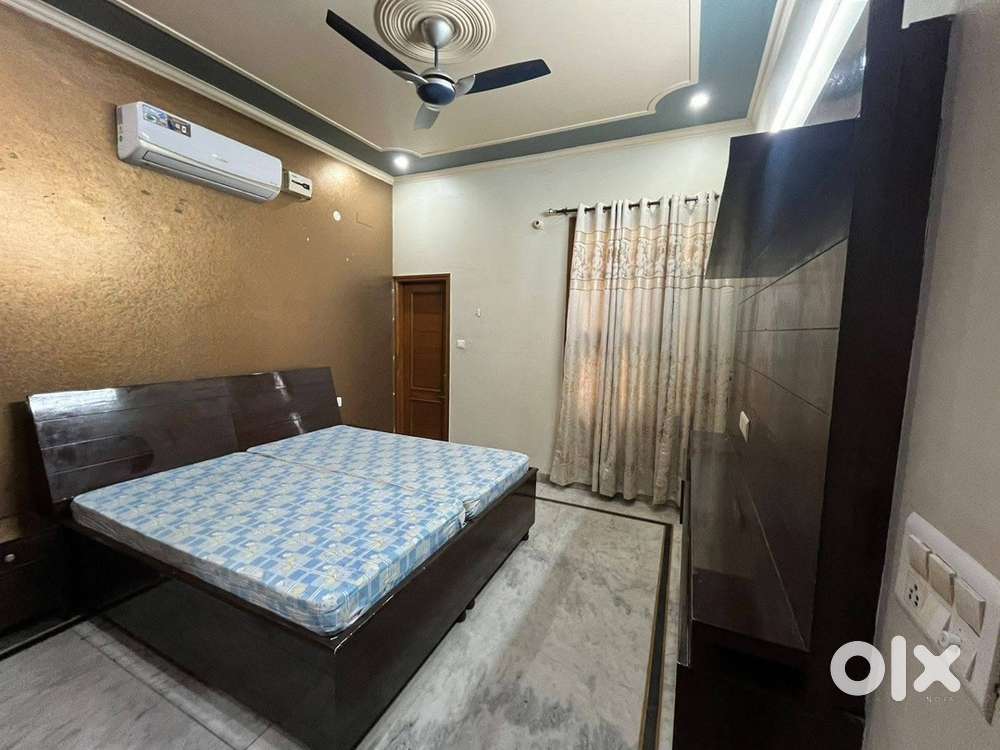 Ownerfre 1 Room with kitchen furnished