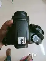 Canon 3000D body 50mm lens