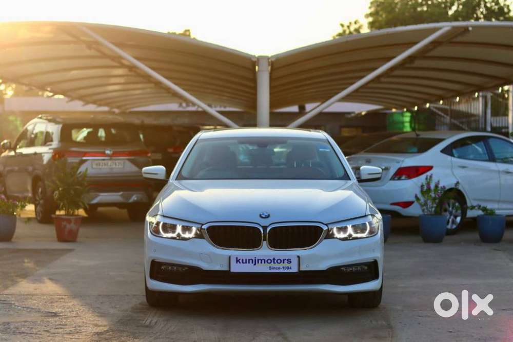 BMW 5 Series 530i Sedan, 2017, Petrol