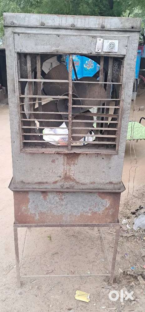 Khaitan cooler in best condition