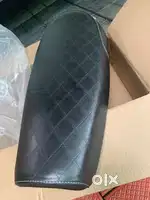 Royal Enfield Interceptor 650 seat
