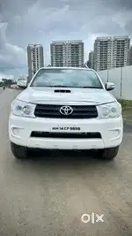 Toyota Fortuner [2009-2012] 3.0 4X4 MT, 2010, Diesel