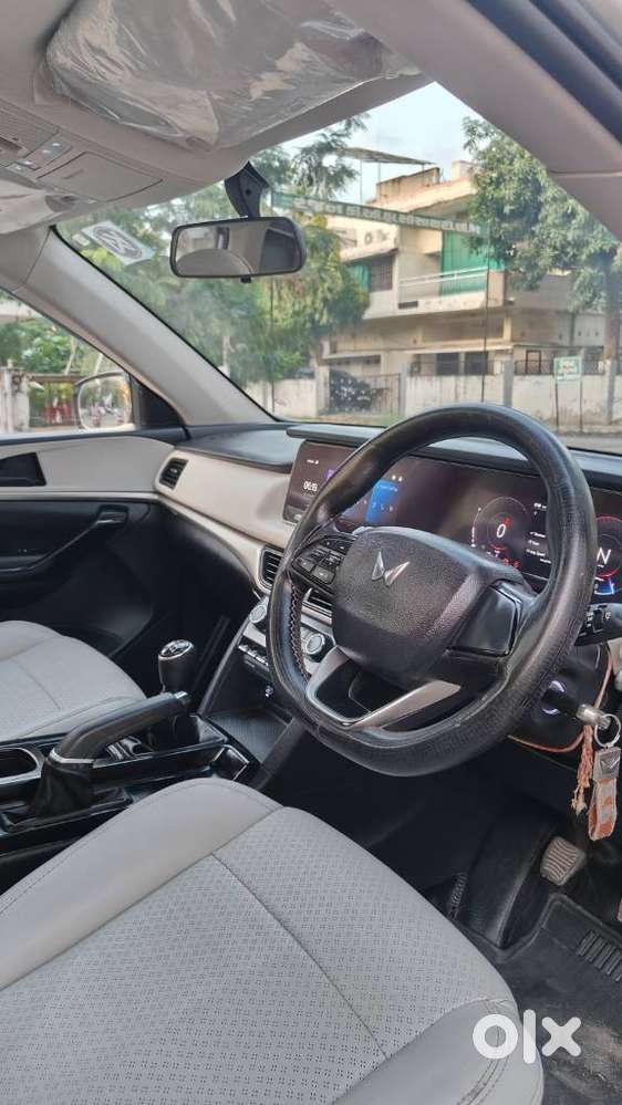 Mahindra XUV700 2.2 AX 5 Diesel MT Str, 2023, Diesel
