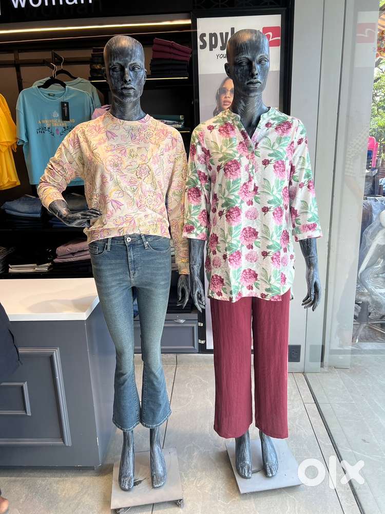 2 brand new ladies maniquin for sale hardly 1 month used  new costs14k