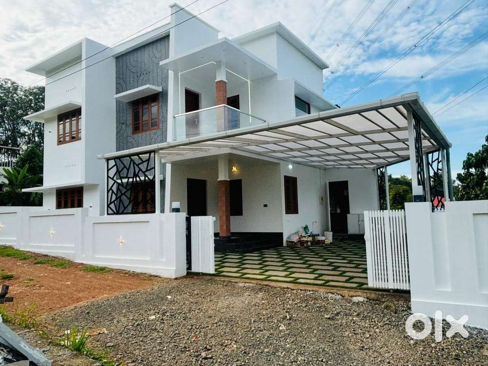 Kakkanad Puthenkurish 5 cent 4 BHK new house Vadavukodu Infopark 8km