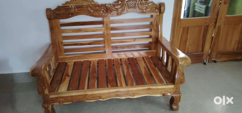 Teak Maharja 5 Seater Set brand new