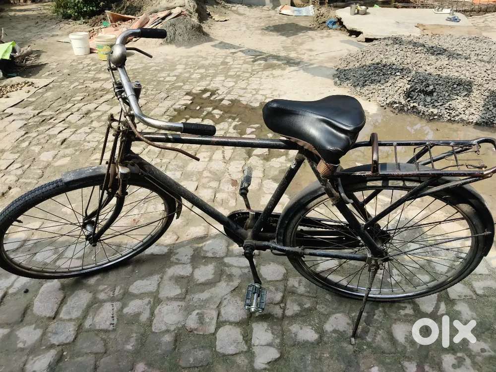 Good quality cycle in black colour