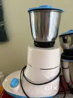 Pigeon mixer grinder