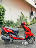 Suzuki Avenis 125