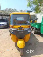 Bajaj Cargo GC 1000