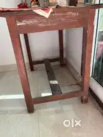 Study table in good condition