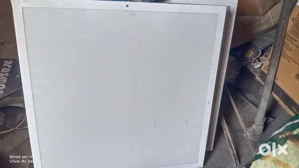 Ceiling light 2'× 2'