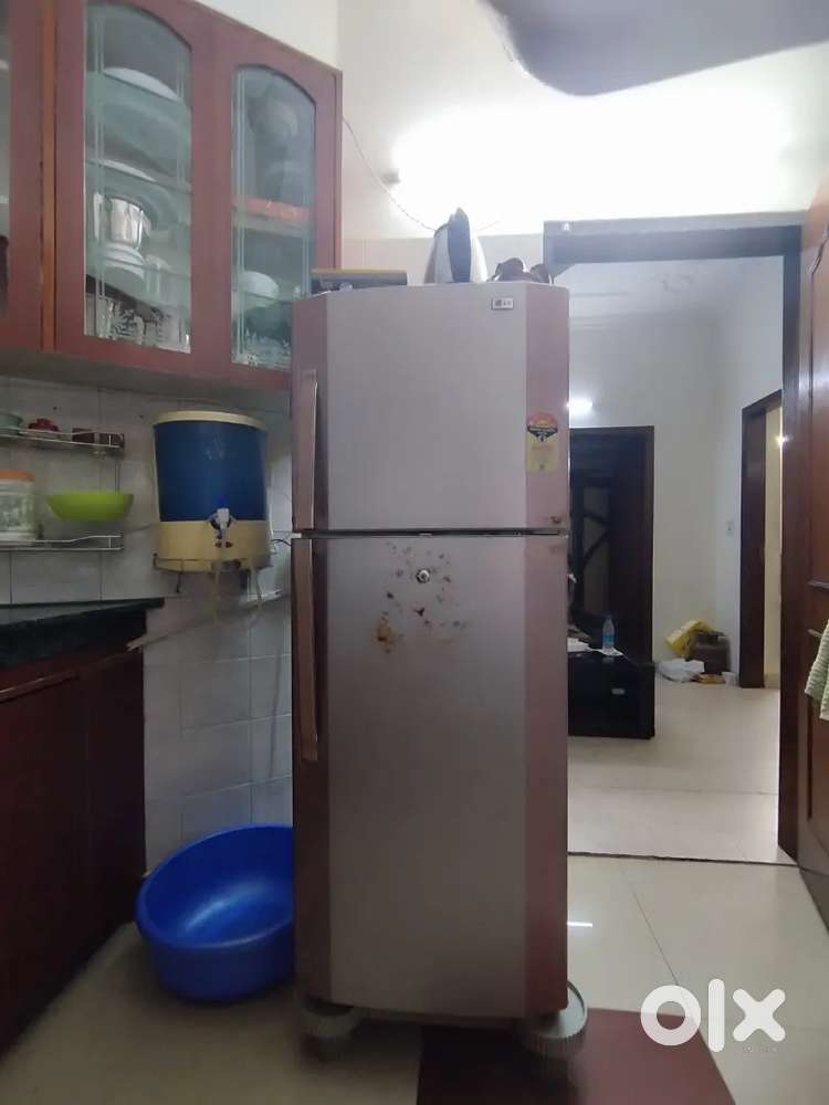 LG Double Door Fridge with Stand – Good Working Condition