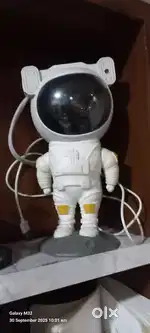 Astronaut lamp with many colours