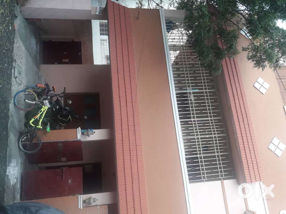 Studio room with Kitchen and bathroom for rent in madanandapuram porur