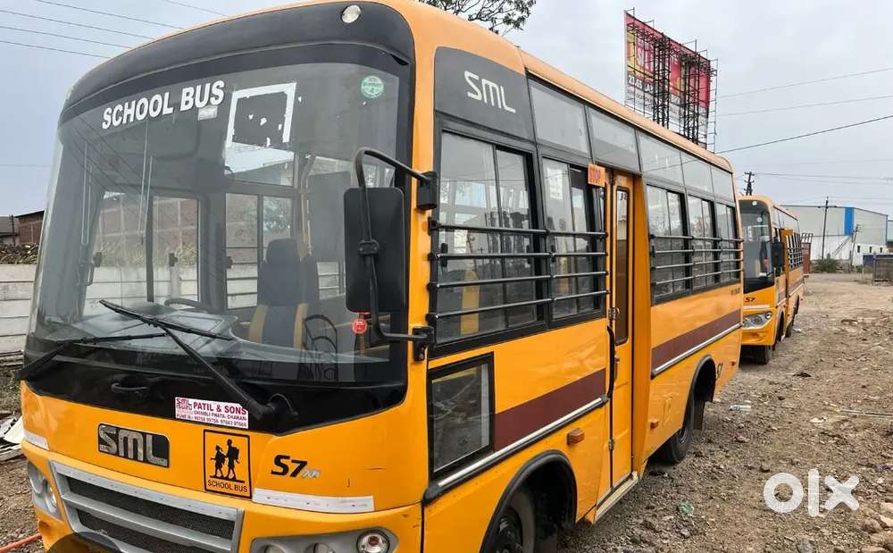 Driving job in school bus heavy driving licence required