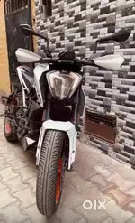 Duke 200 bs6