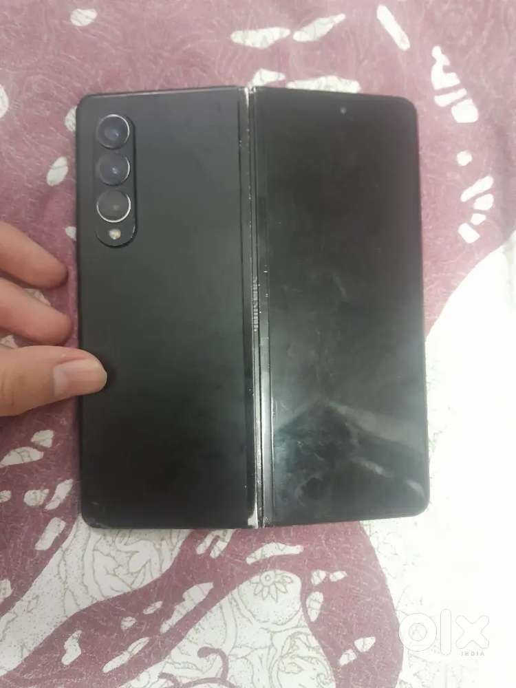 Samsung fold 3 512/12
