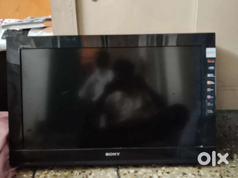 Sony Bravia  lcd color tv 32 inch