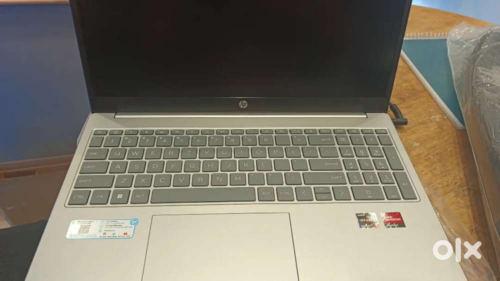 Money problem hai isliye laptop bech raha hu